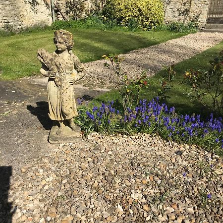 The Manor Farm Alderton Villa ชิปเพแนม ภายนอก รูปภาพ