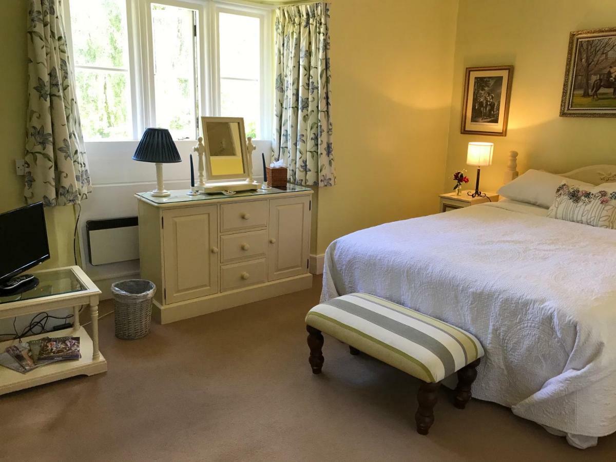 The Manor Farm Alderton Villa ชิปเพแนม ภายนอก รูปภาพ